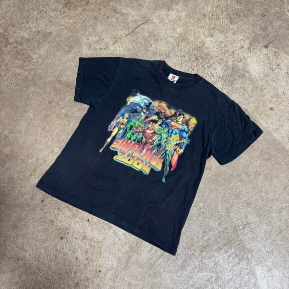 Vintage VTG Y2K Youth Six Flags DC Comics Bat Man Justice League Graphic T-Shirt - Picture 6 of 8
